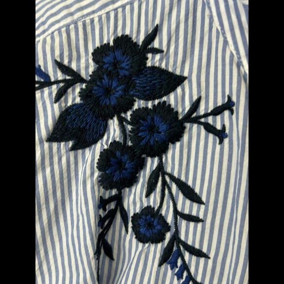 J. Jill Women's Embroidered  Blue Striped Button Up Long Sleeve Top‎ Size 1X - Picture 3 of 5